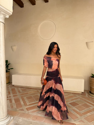Hera | Vestido Fluido con Diseño Asimétrico