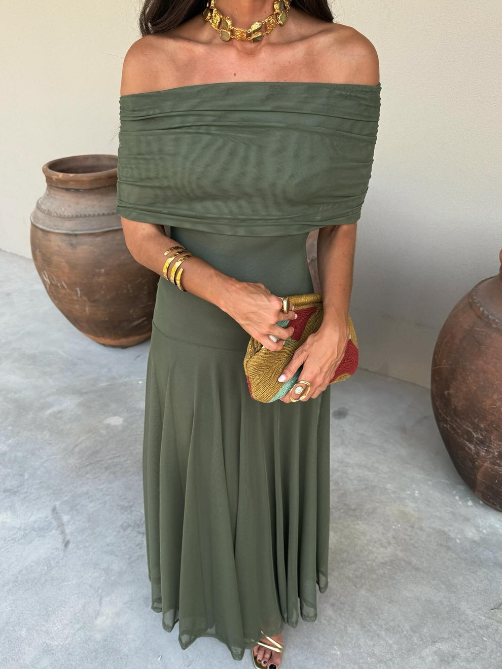 Hera | Vestido Fluido con Diseño Asimétrico