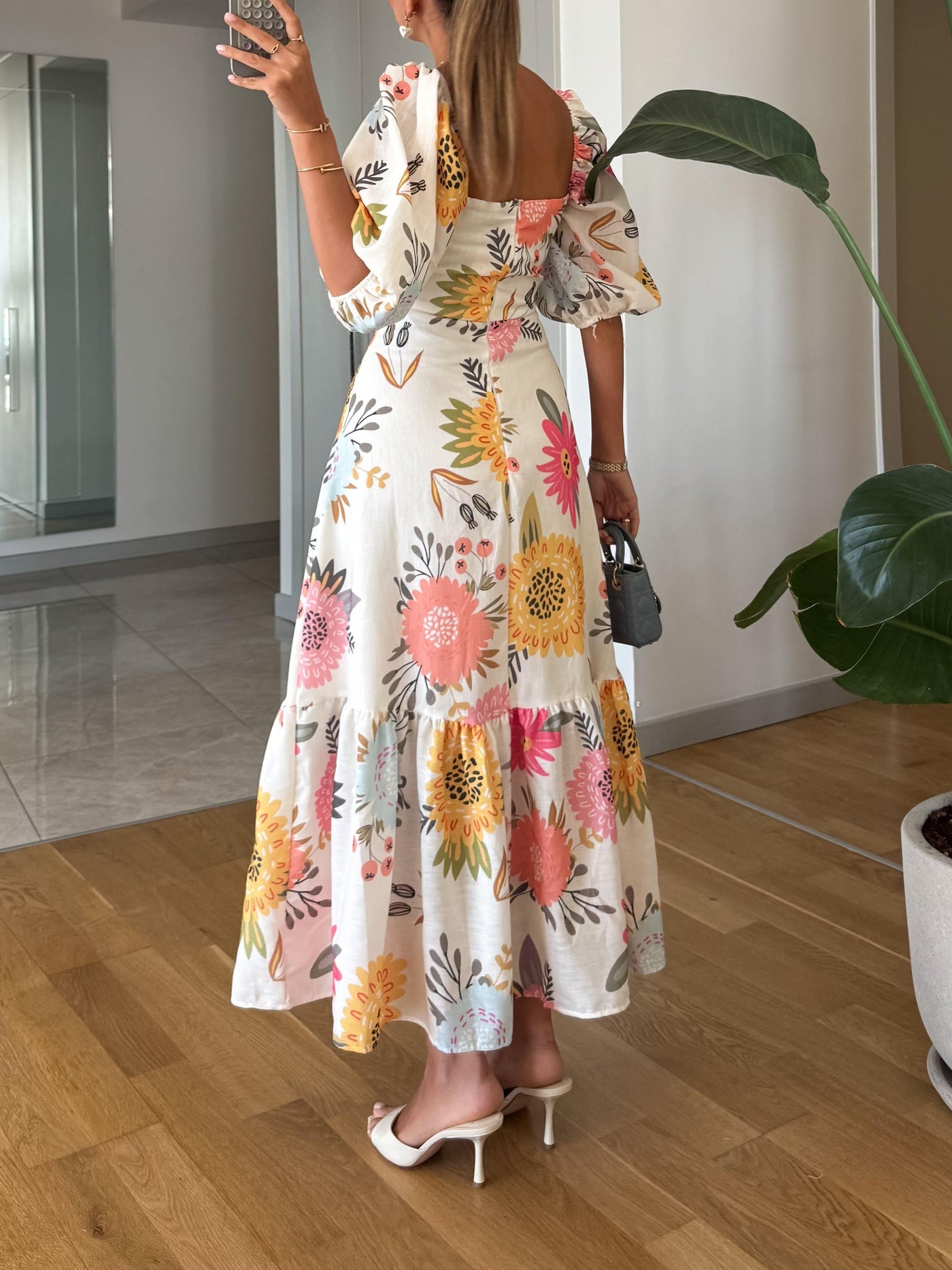 Amelia | Vestido Floral Romántico