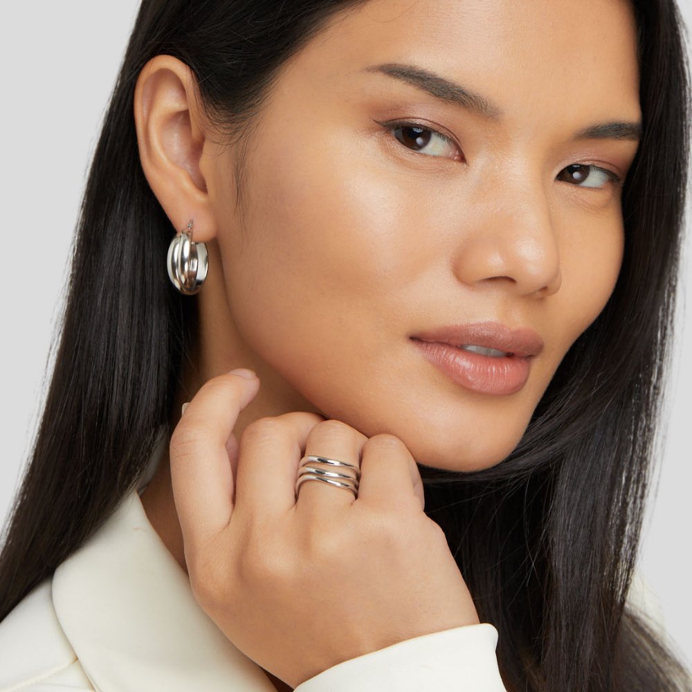 Anillo Plata con Capas Onduladas