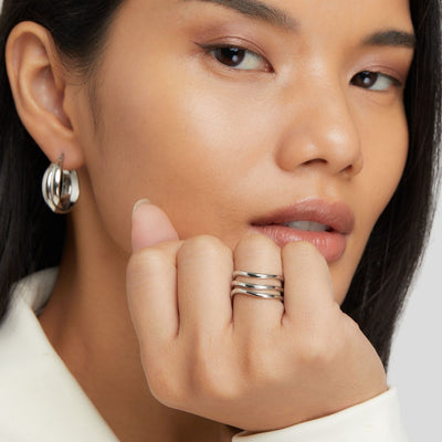 Anillo Plata con Capas Onduladas