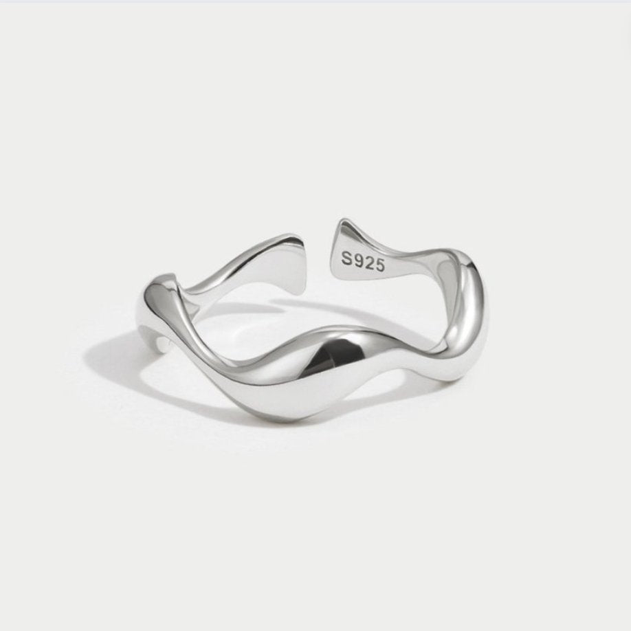 Anillo Plata con Forma de Ola