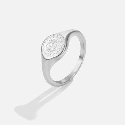 Anillo Grabado con Sol Radiante